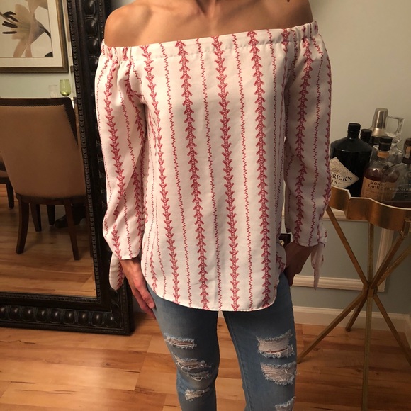 ๐ฟSweet Wanderer off the shoulder (or not) blouse - Picture 2 of 9